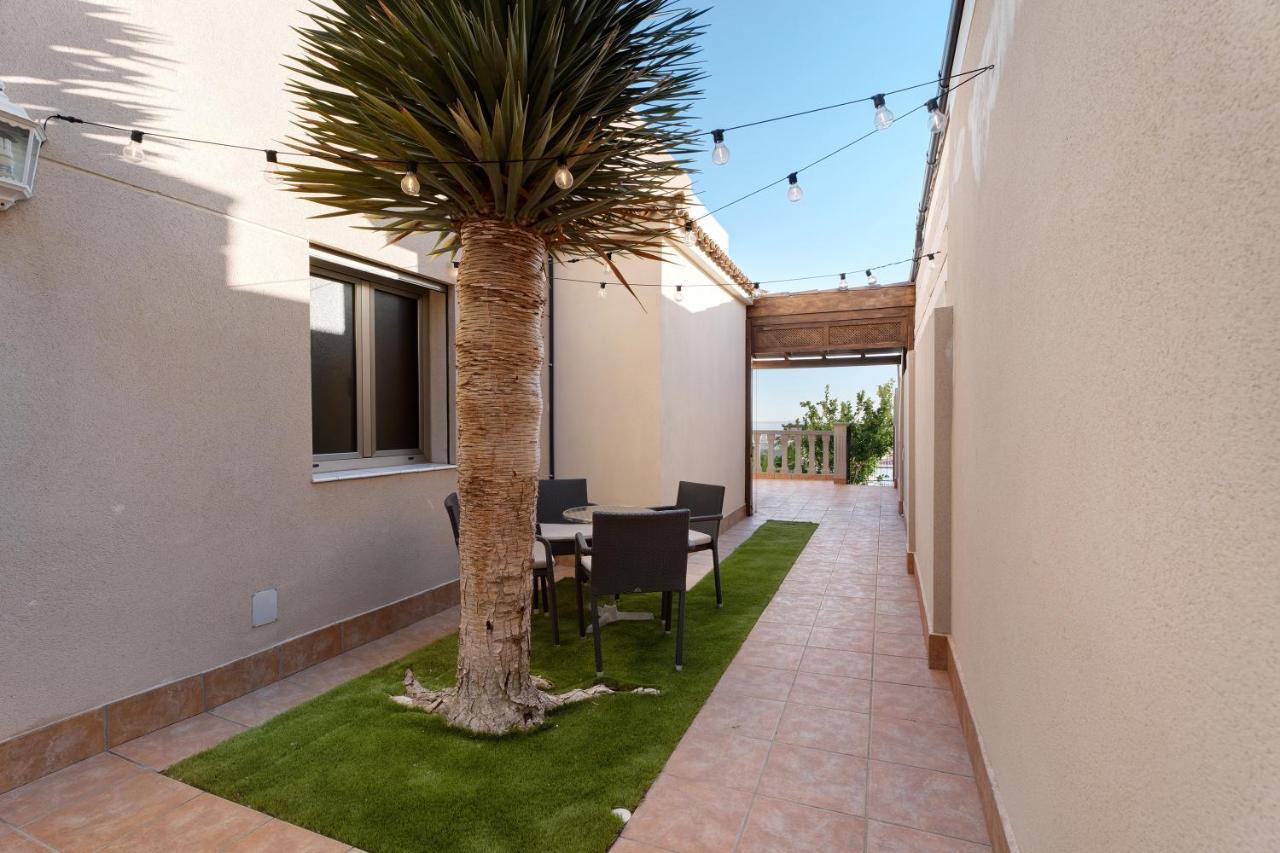 Magnifica Villa Happy Holidays Con Piscina En Los Gigantes Puerto de Santiago  Eksteriør billede