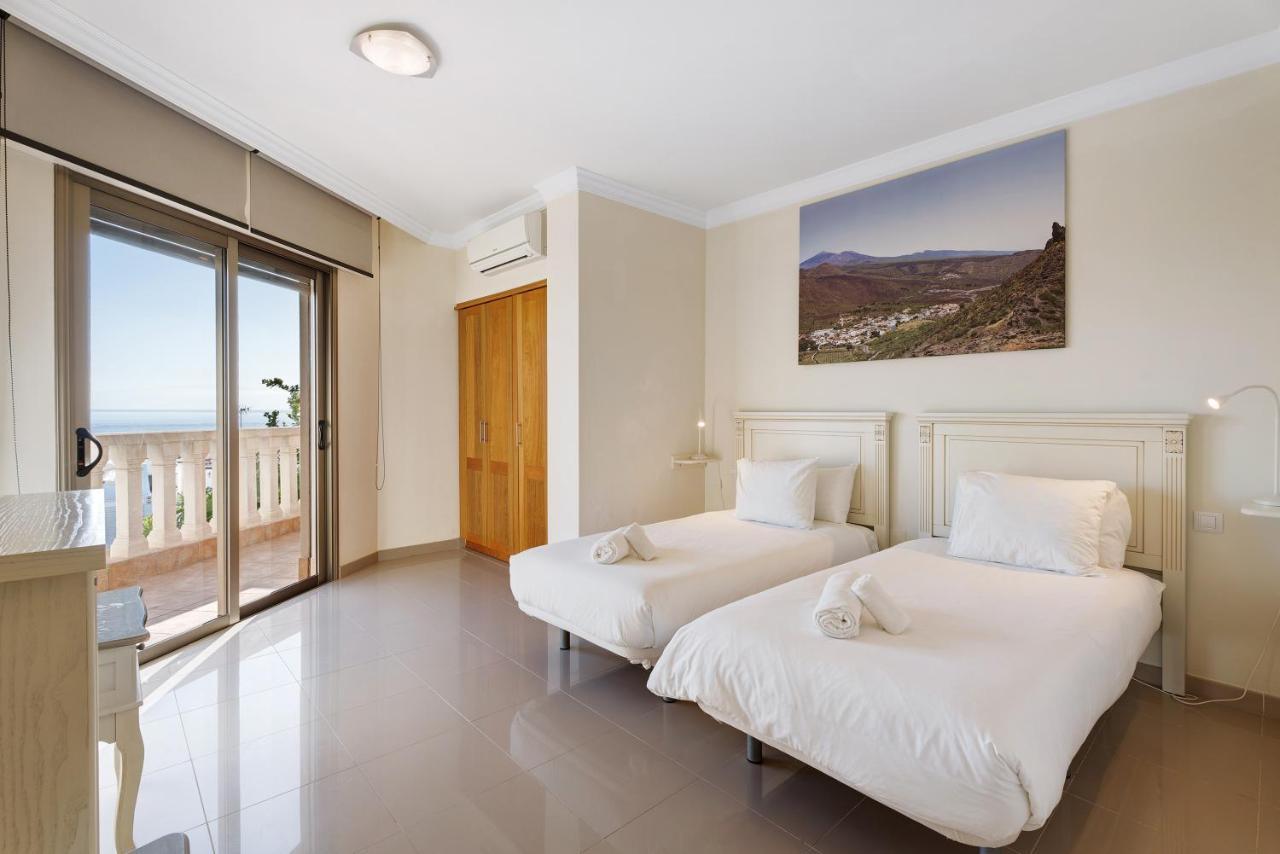 Magnifica Villa Happy Holidays Con Piscina En Los Gigantes Puerto de Santiago  Eksteriør billede